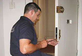 Safe Key Locksmith Service Paterson, NJ 973-891-3300 - locksmith-6